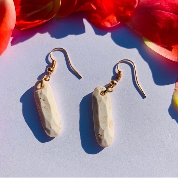 Earrings - Picture 3 of 3